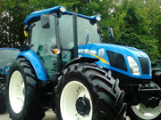 New Holland Tractor 3